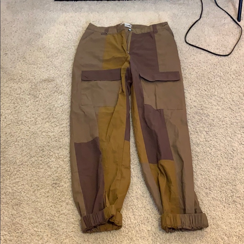 baggy jogger pants